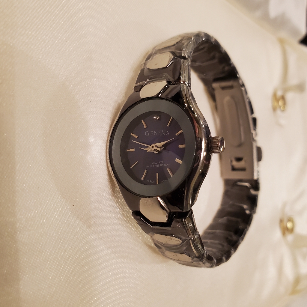 Nwot, Ladies New Geneva Watch Quartz